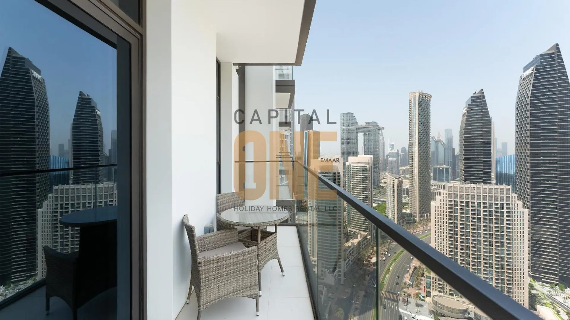 Burj Khalifa And Fountain View, 1Br, Downtown Dubai, Modern Furnished Apartment